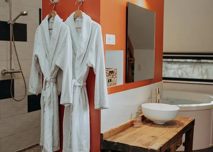 Les Hauts De Bagadou Alojamento de Acomodação e Pequeno-almoço 4*