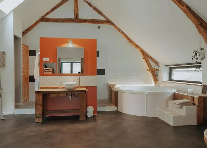 Les Hauts De Bagadou Alojamento de Acomodação e Pequeno-almoço Martel