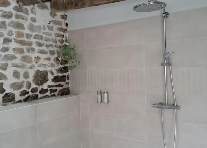 Les Hauts De Bagadou Alojamento de Acomodação e Pequeno-almoço Martel