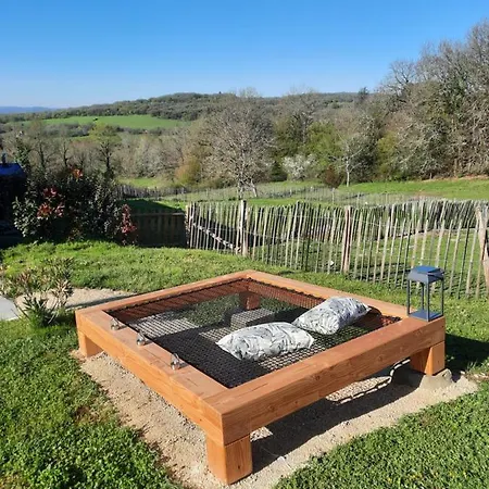 Les Hauts De Bagadou Bed and Breakfast